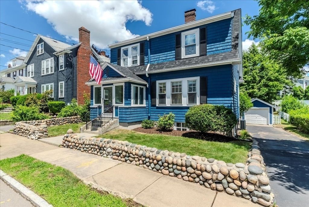 37 Sanborn Ave SF, Boston, MA 02132