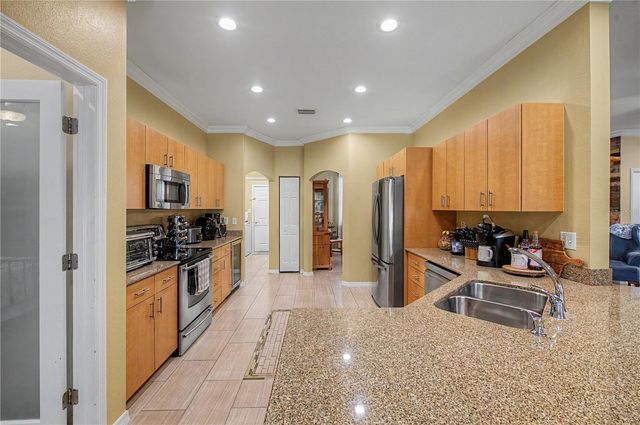 2216 PINECREST DRIVE, Lutz, FL 33549