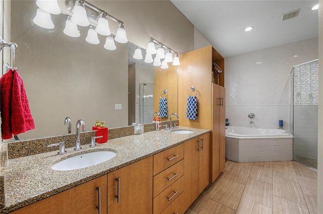 2216 PINECREST DRIVE, Lutz, FL 33549