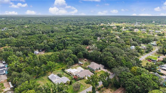 2216 PINECREST DRIVE, Lutz, FL 33549