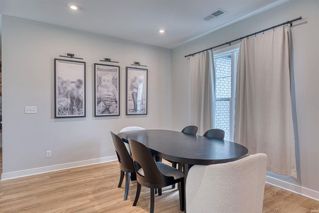 5620 RED LAKE Drive, Mount Vernon, IN 47620