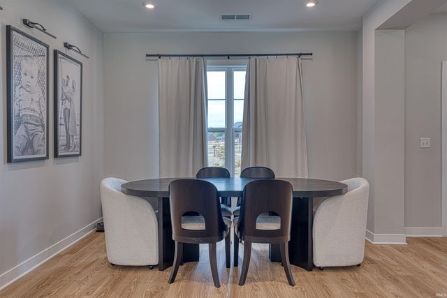 5620 RED LAKE Drive, Mount Vernon, IN 47620