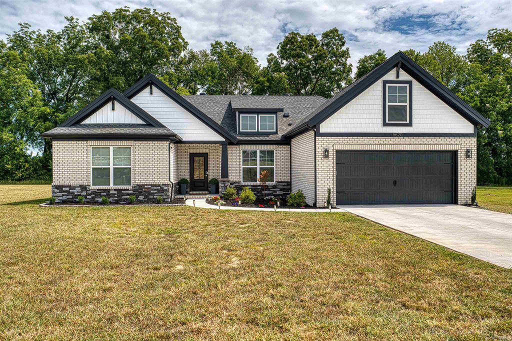 5620 RED LAKE Drive, Mount Vernon, IN 47620