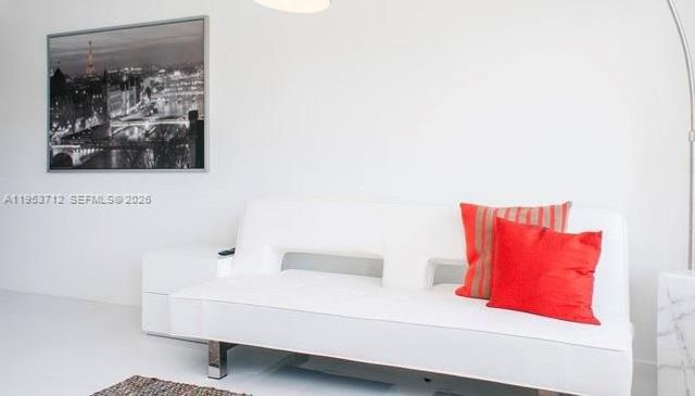 801 15th St 208, Miami Beach, FL 33139