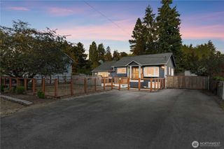 11086 25th Avenue SW, Seattle, WA 98146