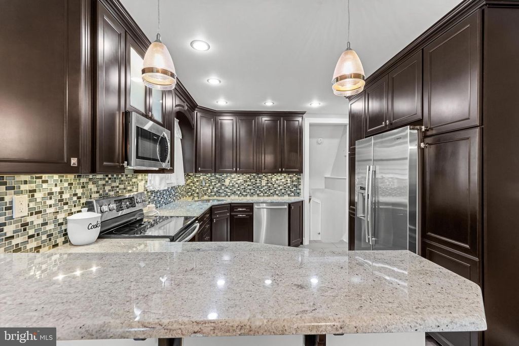 Image 13 of property listing at 2902 RITCHIE AVE, Baltimore, MD 21219