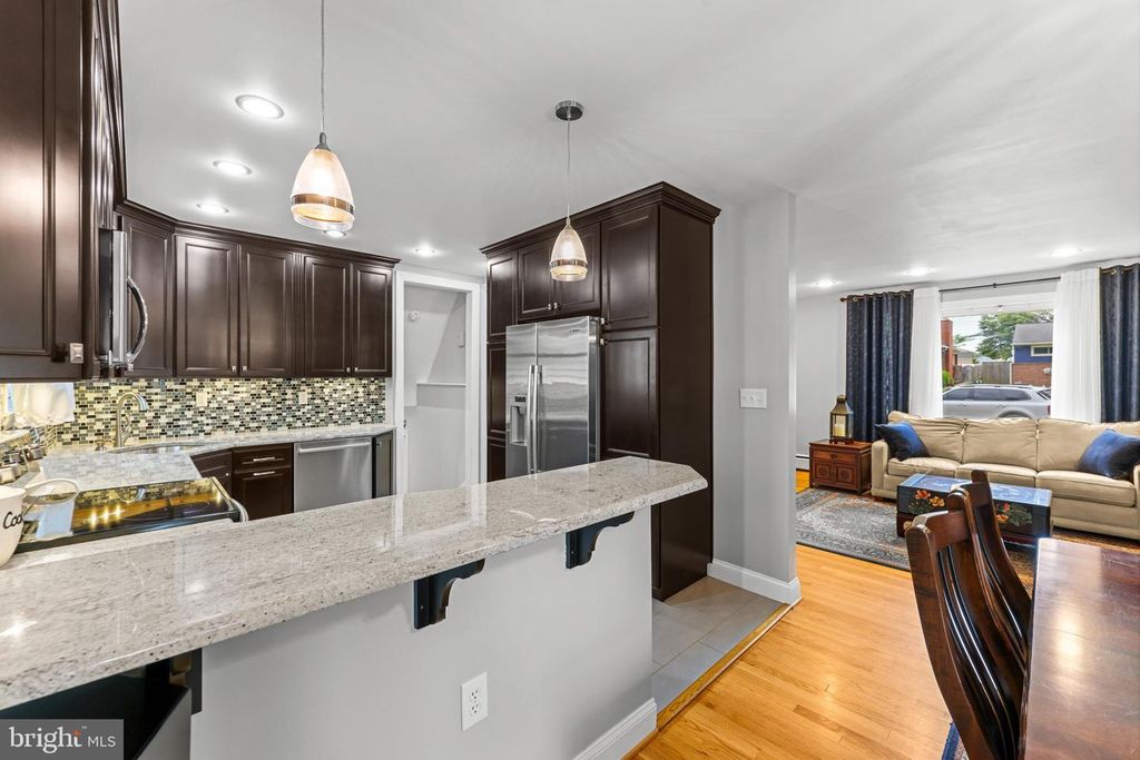 Image 14 of property listing at 2902 RITCHIE AVE, Baltimore, MD 21219