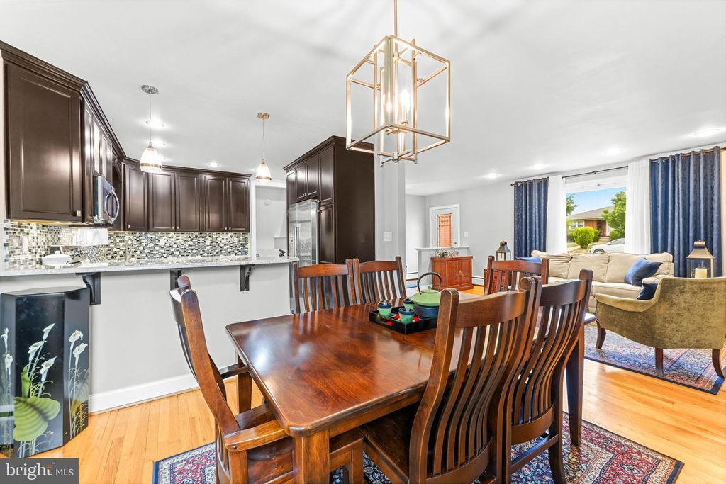 Image 17 of property listing at 2902 RITCHIE AVE, Baltimore, MD 21219