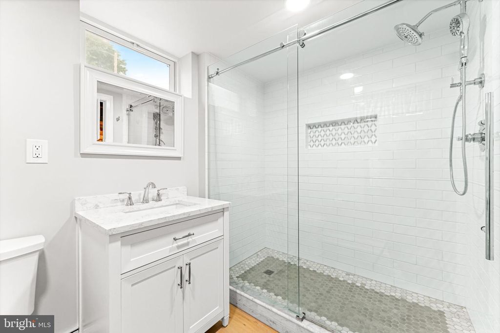 Image 30 of property listing at 2902 RITCHIE AVE, Baltimore, MD 21219