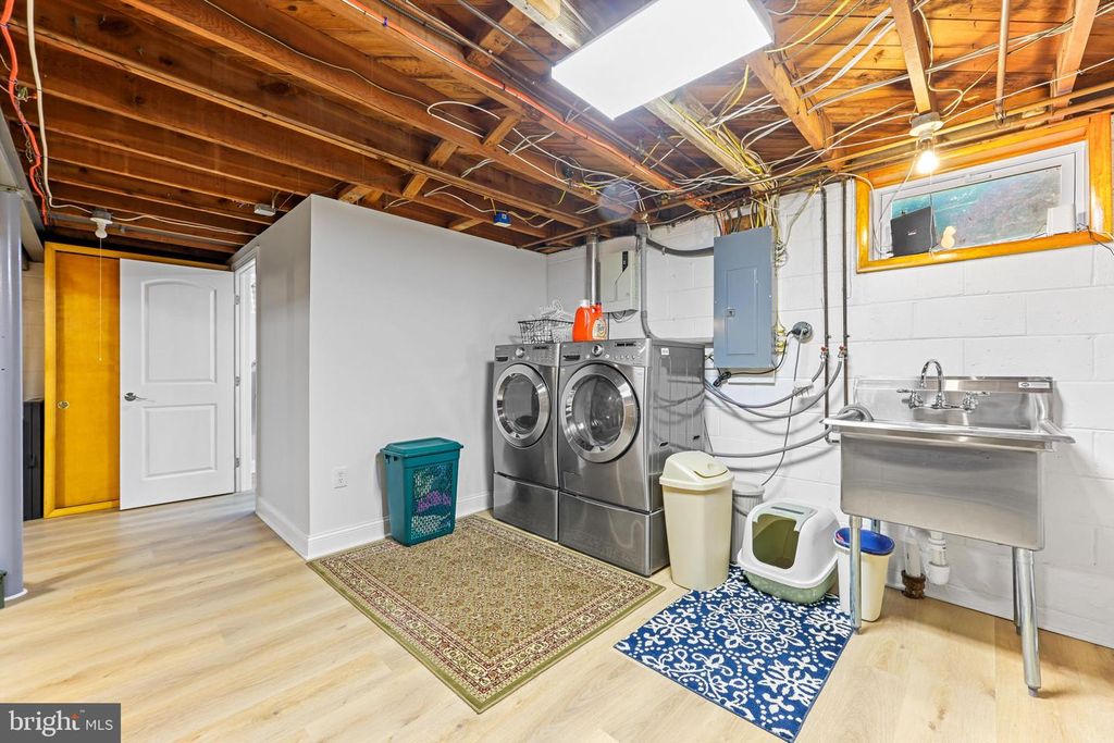 Image 36 of property listing at 2902 RITCHIE AVE, Baltimore, MD 21219