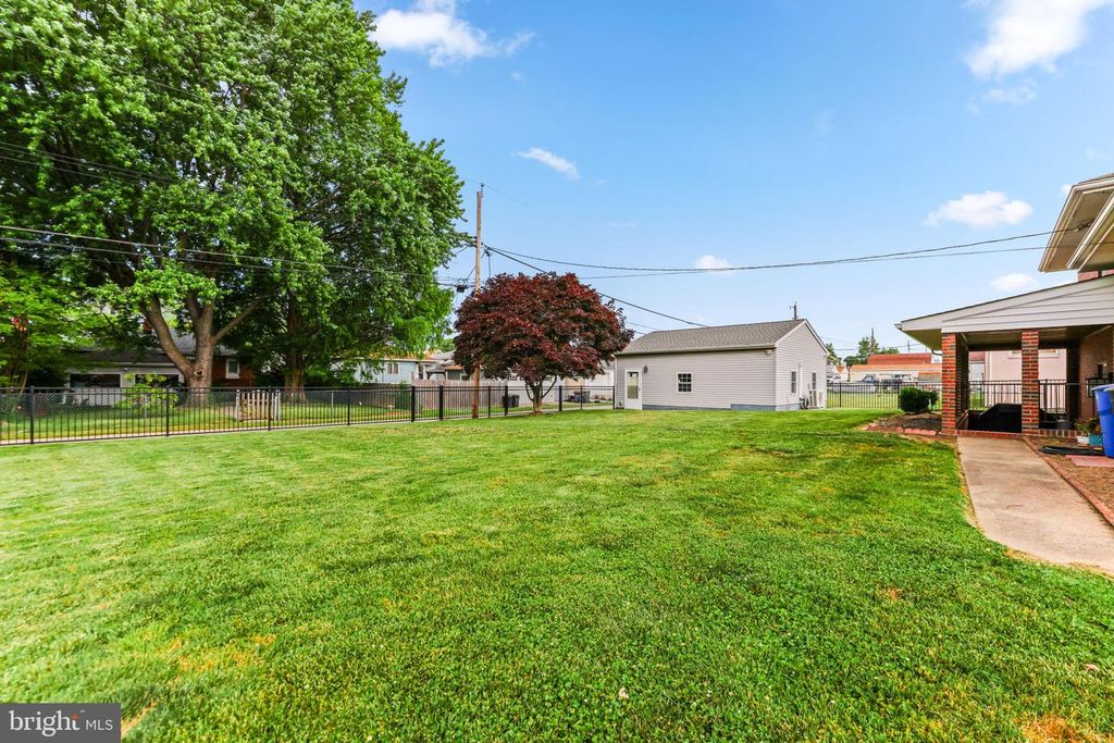 Image 39 of property listing at 2902 RITCHIE AVE, Baltimore, MD 21219