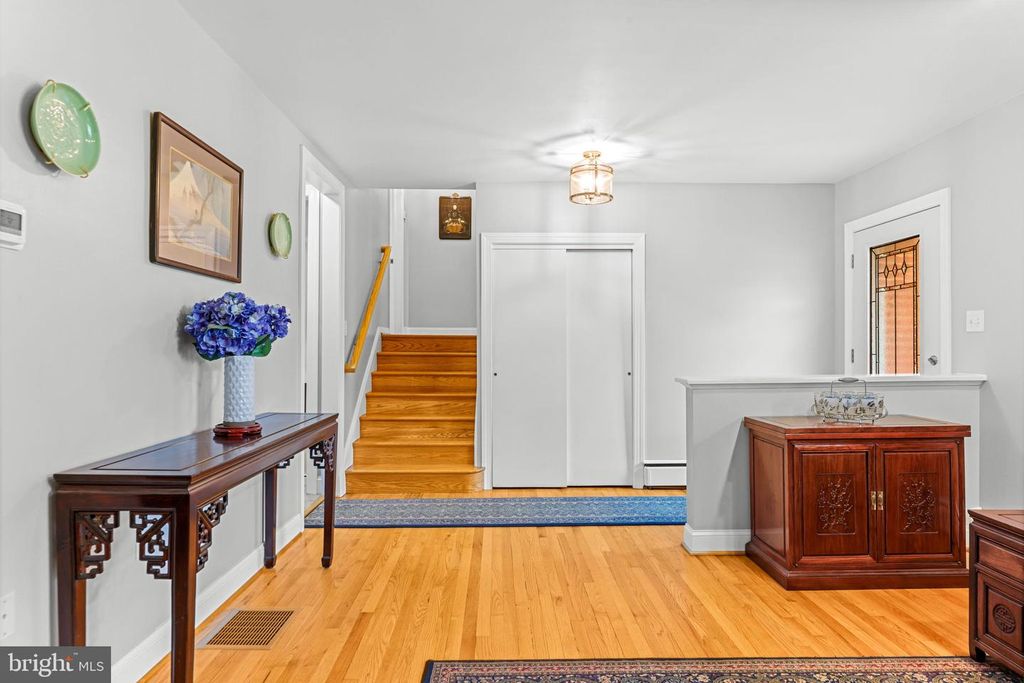 Image 9 of property listing at 2902 RITCHIE AVE, Baltimore, MD 21219