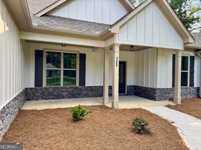 157 Country World Drive, Macon, GA 31211