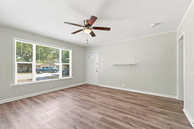 904 Bales Street, Cleburne, TX 76033