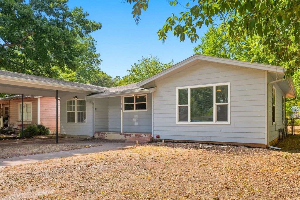 904 Bales Street, Cleburne, TX 76033 — photo 3