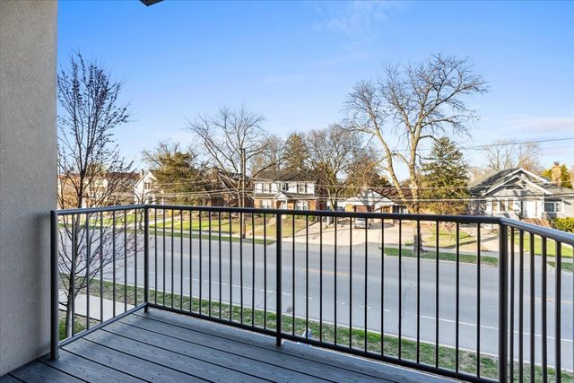 500 N Northwest Highway 115, Park Ridge, IL 60068