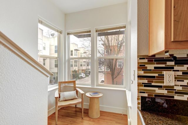 243 Mcdowell Ln, West Sacramento, CA 95605