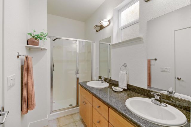 243 Mcdowell Ln, West Sacramento, CA 95605