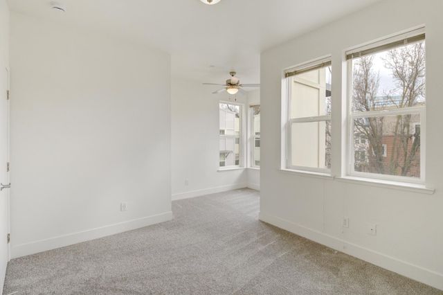 243 Mcdowell Ln, West Sacramento, CA 95605