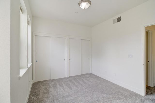 243 Mcdowell Ln, West Sacramento, CA 95605