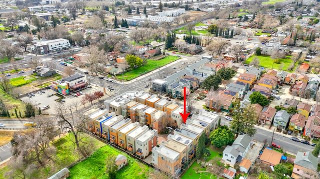 243 Mcdowell Ln, West Sacramento, CA 95605