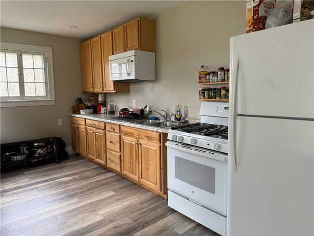 1990 Ridge Road, Ontario, NY 14519