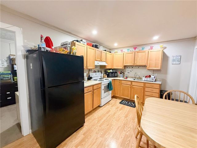 1990 Ridge Road, Ontario, NY 14519