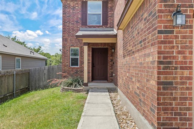 360 Gina DR, Kyle, TX 78640