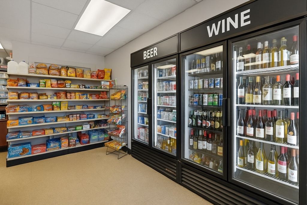 222 Confidential, Walpole, MA 02032