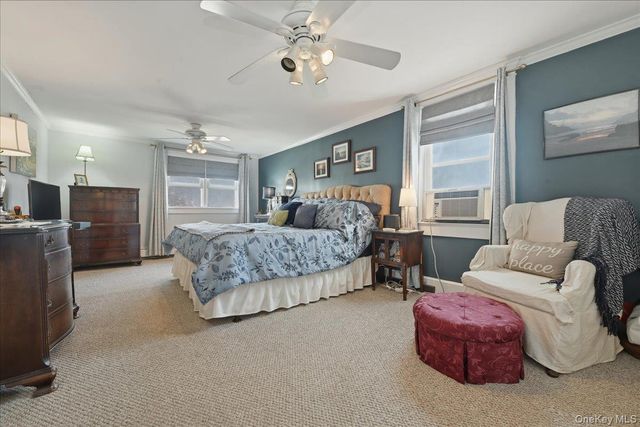197 S 4th Street, Lindenhurst, NY 11757