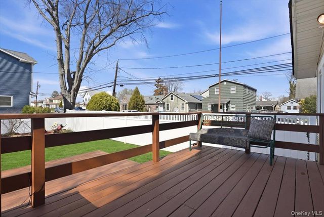 197 S 4th Street, Lindenhurst, NY 11757