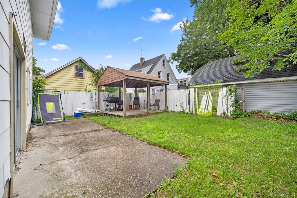 284 Baldwin Road, Hempstead, NY 11550 — photo 4