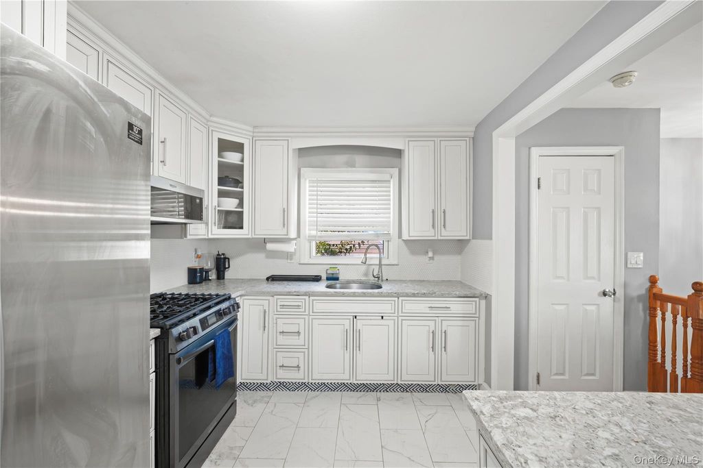 284 Baldwin Road, Hempstead, NY 11550 — photo 5