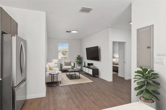 1581 NW 29TH ROAD 8, Gainesville, FL 32605