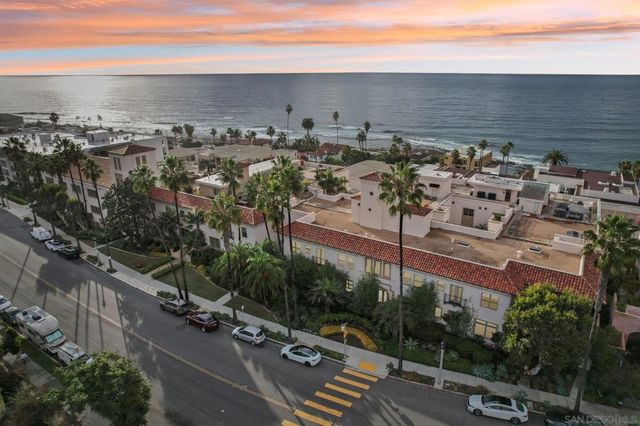 464 Prospect 101, La Jolla, CA 92037