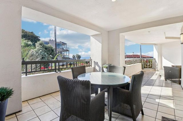 464 Prospect 101, La Jolla, CA 92037