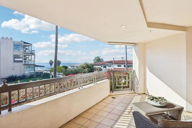 464 Prospect 101, La Jolla, CA 92037