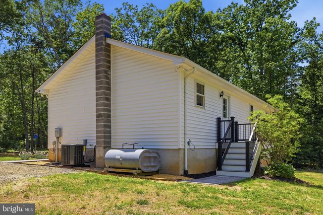 40 JOHN TUCKER RD, Madison, VA 22727