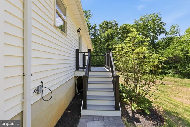 40 JOHN TUCKER RD, Madison, VA 22727