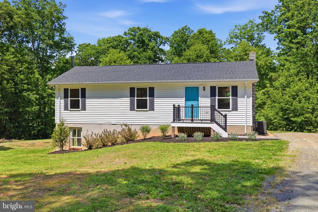 40 JOHN TUCKER RD, Madison, VA 22727