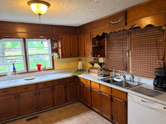 392 Hardbarger Road, Monteagle, TN 37356