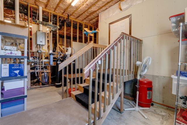6708 E Matthew Ln, Chattaroy, WA 99003