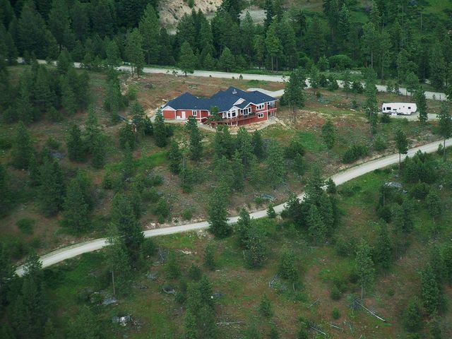 6708 E Matthew Ln, Chattaroy, WA 99003
