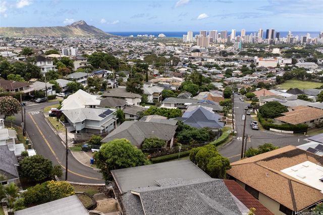 2970 Robert Place, Honolulu, HI 96816