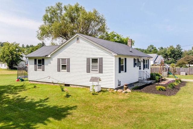 36 School Street, Canaan, NH 03741