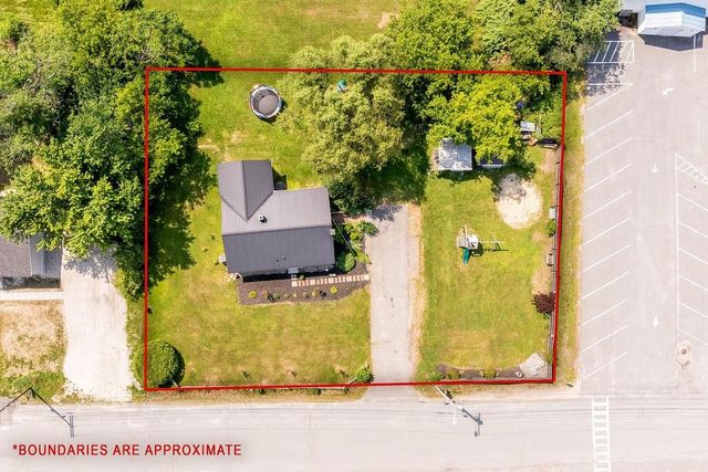 36 School Street, Canaan, NH 03741