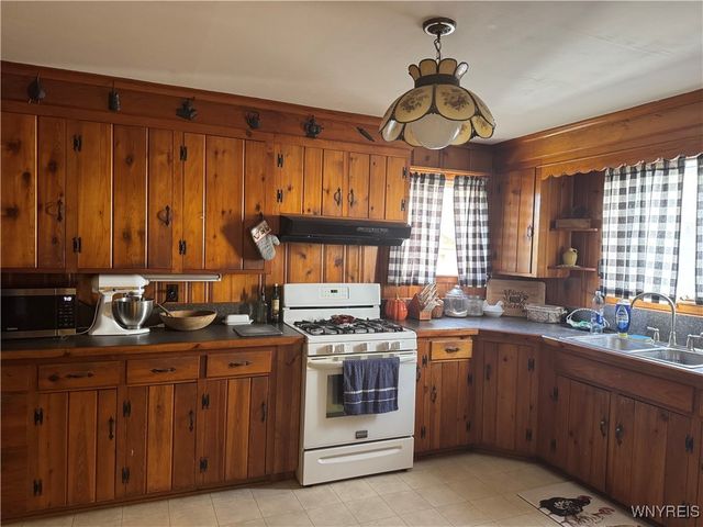 14 Third Avenue, Franklinville, NY 14737