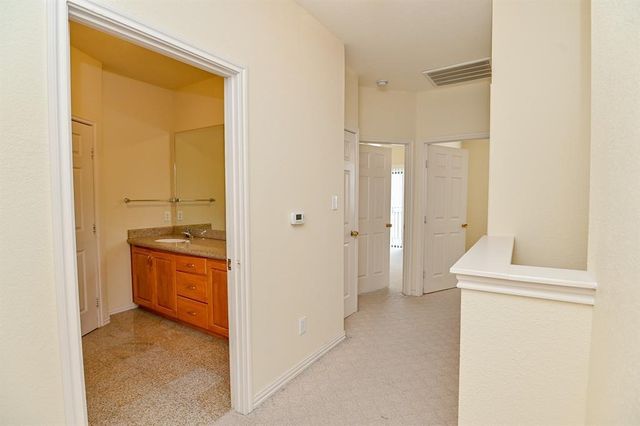 9400 Bellaire Boulevard 511, Houston, TX 77036