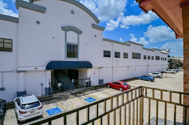 9400 Bellaire Boulevard 511, Houston, TX 77036