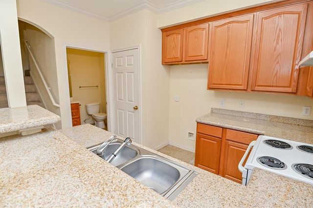 9400 Bellaire Boulevard 511, Houston, TX 77036
